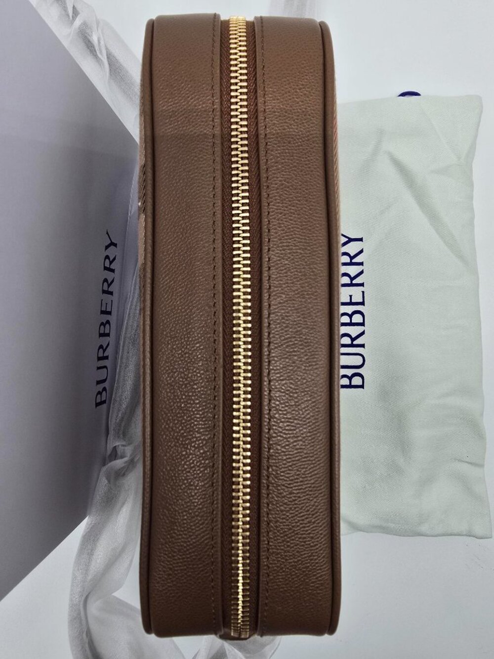Authentic NWT Burberry Vintage Check Camera Crossbody Bag - Picture 9 of 12